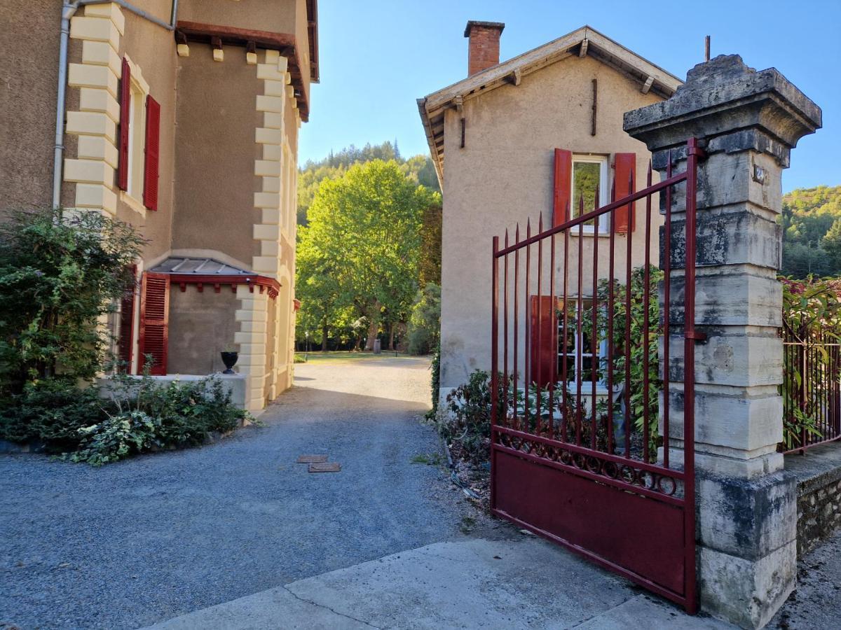 Chateau De Viviez Exterior foto